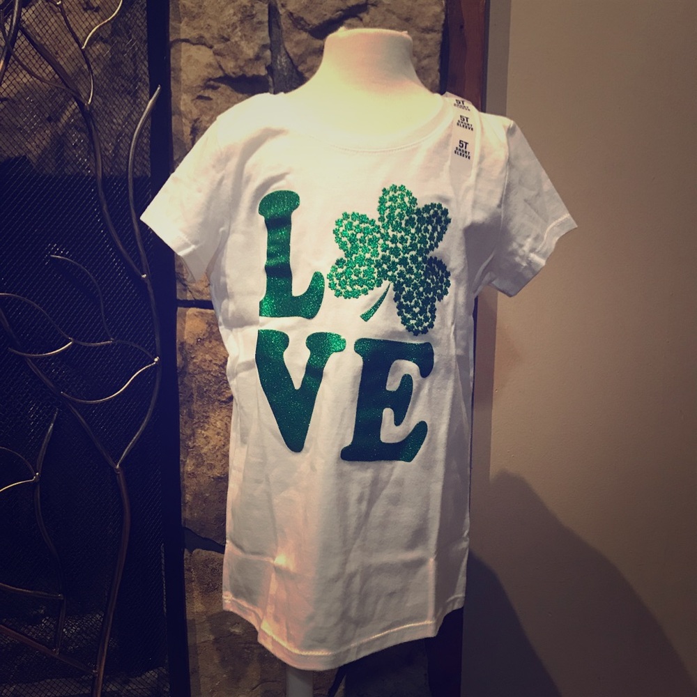 The Children’s Place Shamrock Love White T Shirt